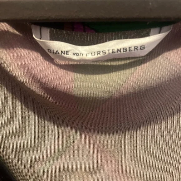 Diane Von Furstenberg (DVF) dress - Picture 5 of 5